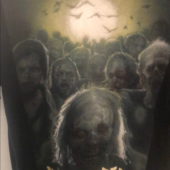 COPY - The Walking Dead Distressed Zombies Men’s T-Shirt - Picture 4 of 6